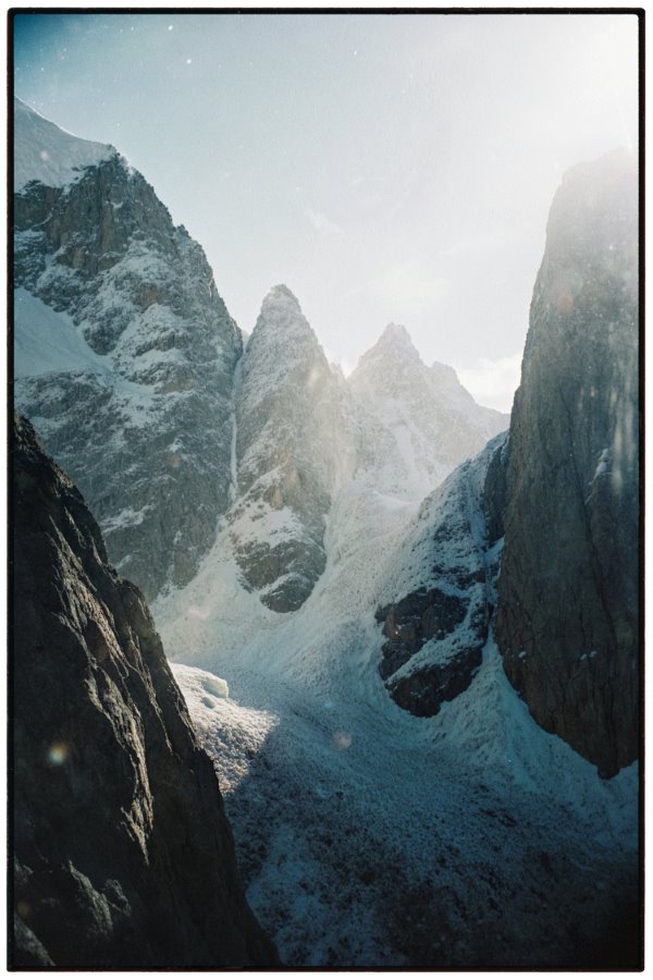 24f76d02-8697-4579-bda7-06d662577c35 copy (900)